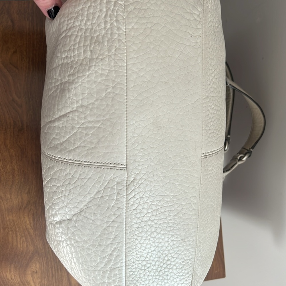 Coach~14968 Julia Hobo Bag White with Original Box and Protective Bag - Picture 6 of 6